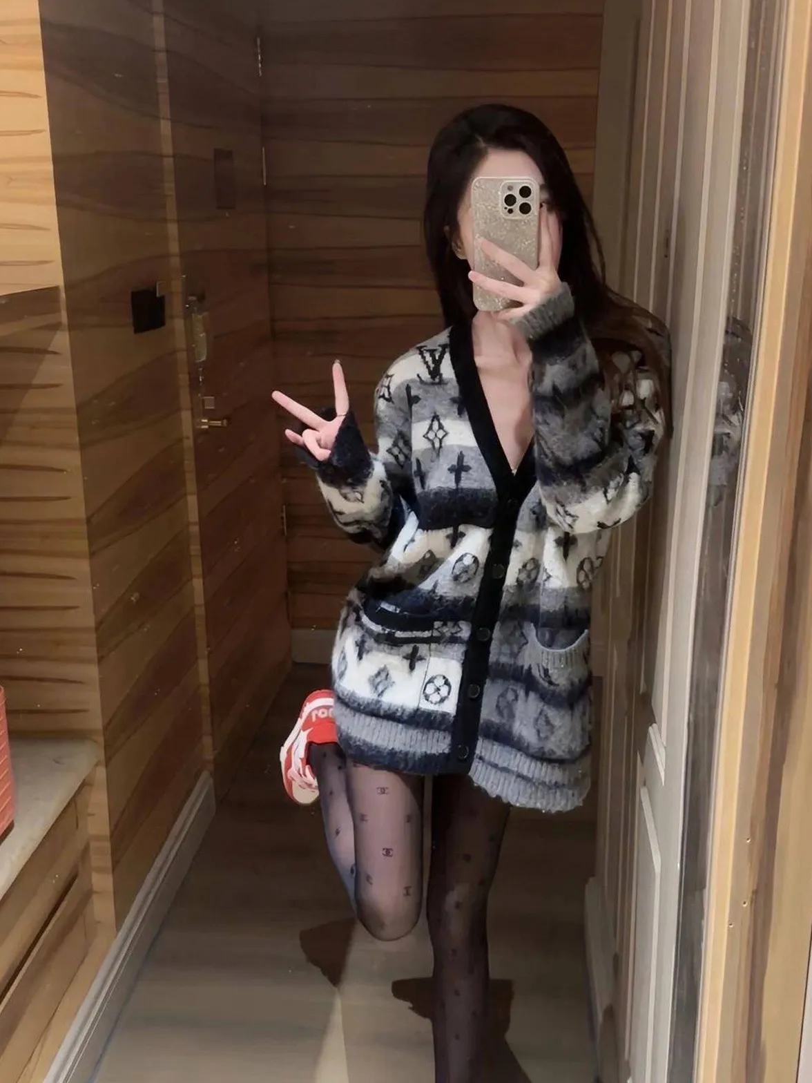 Louis Vuitton/Louis Vuitton contrasting jacquard mohair cardigan